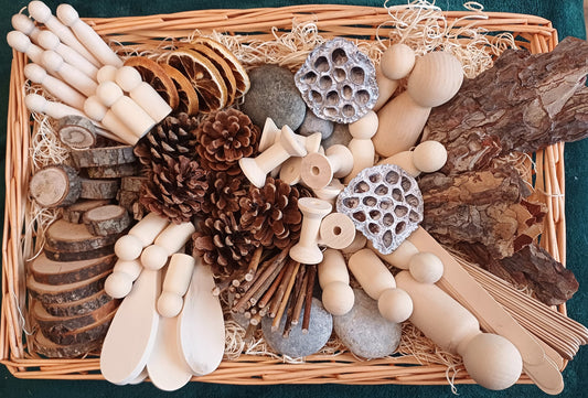 Natural loose parts play set