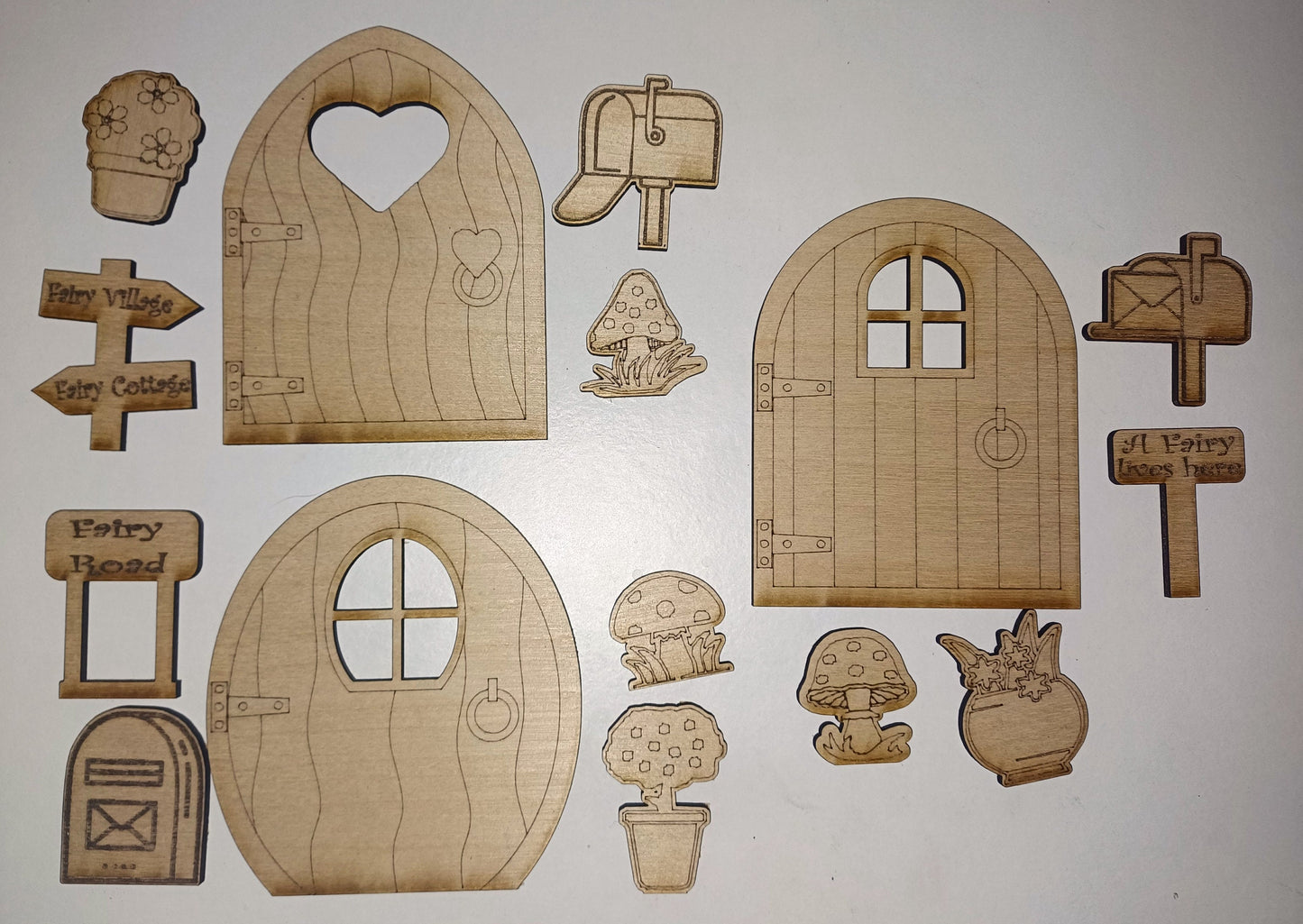 Fairy Door craft sets, fairy door gift sets, different sized fairy doors. gift sets, craft sets, fairy door